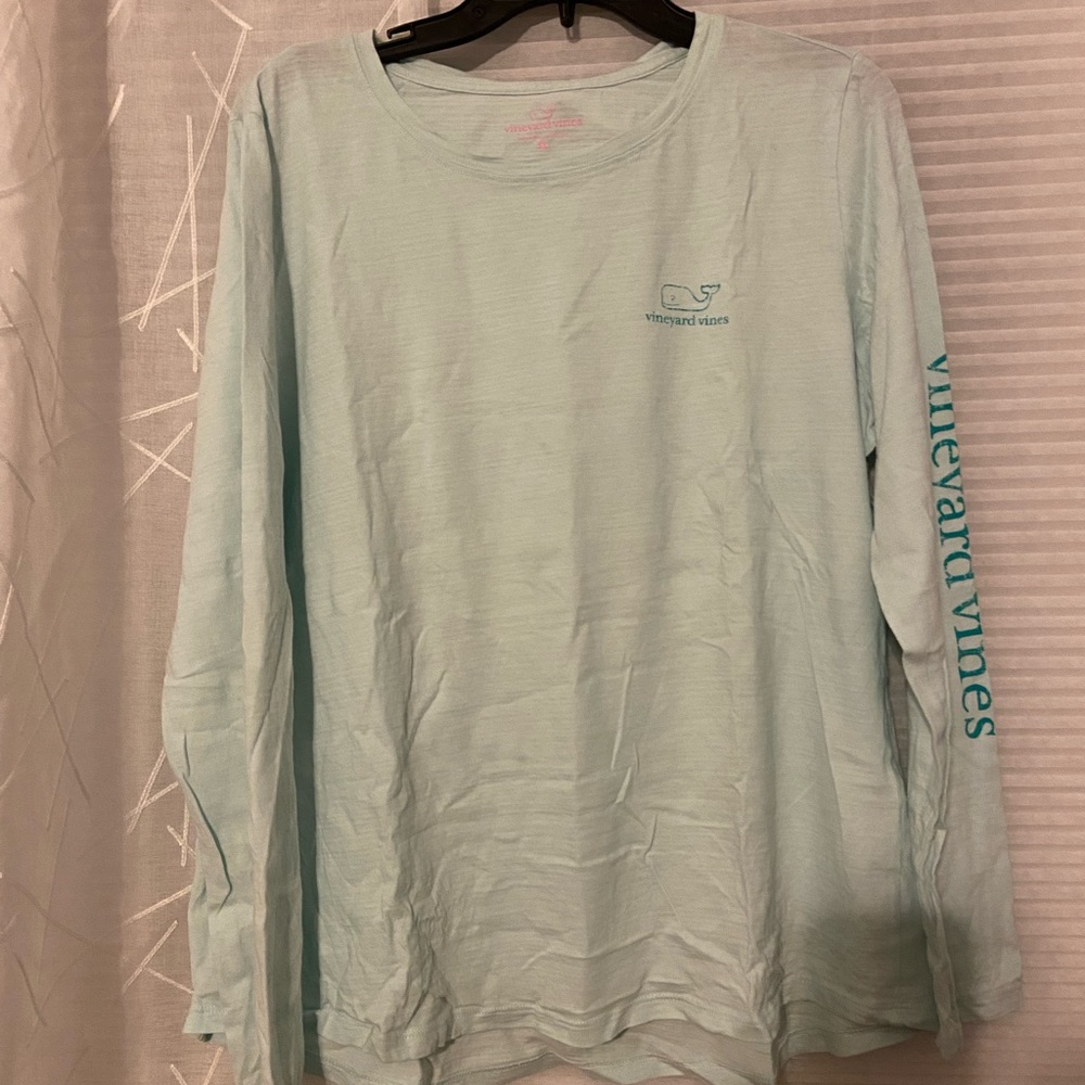Vineyard vines